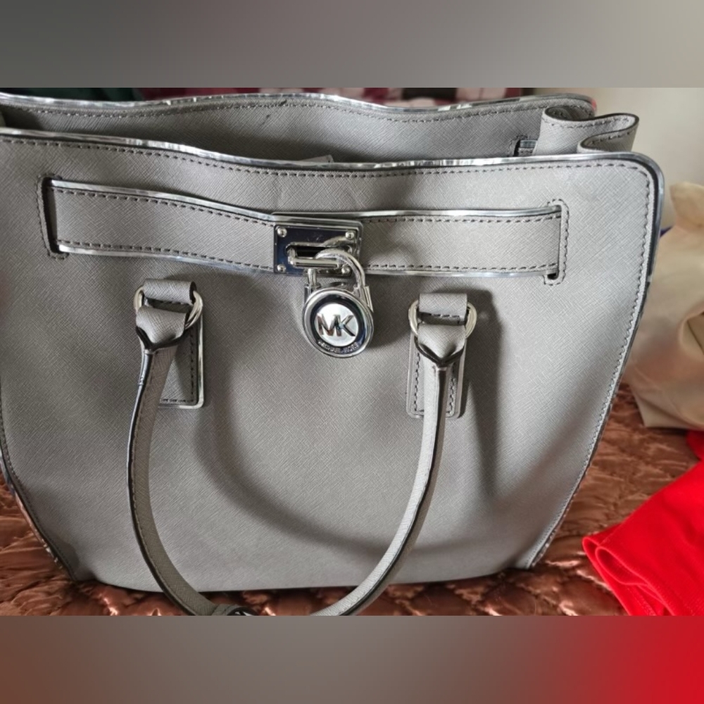 Women's Large Pocketbook